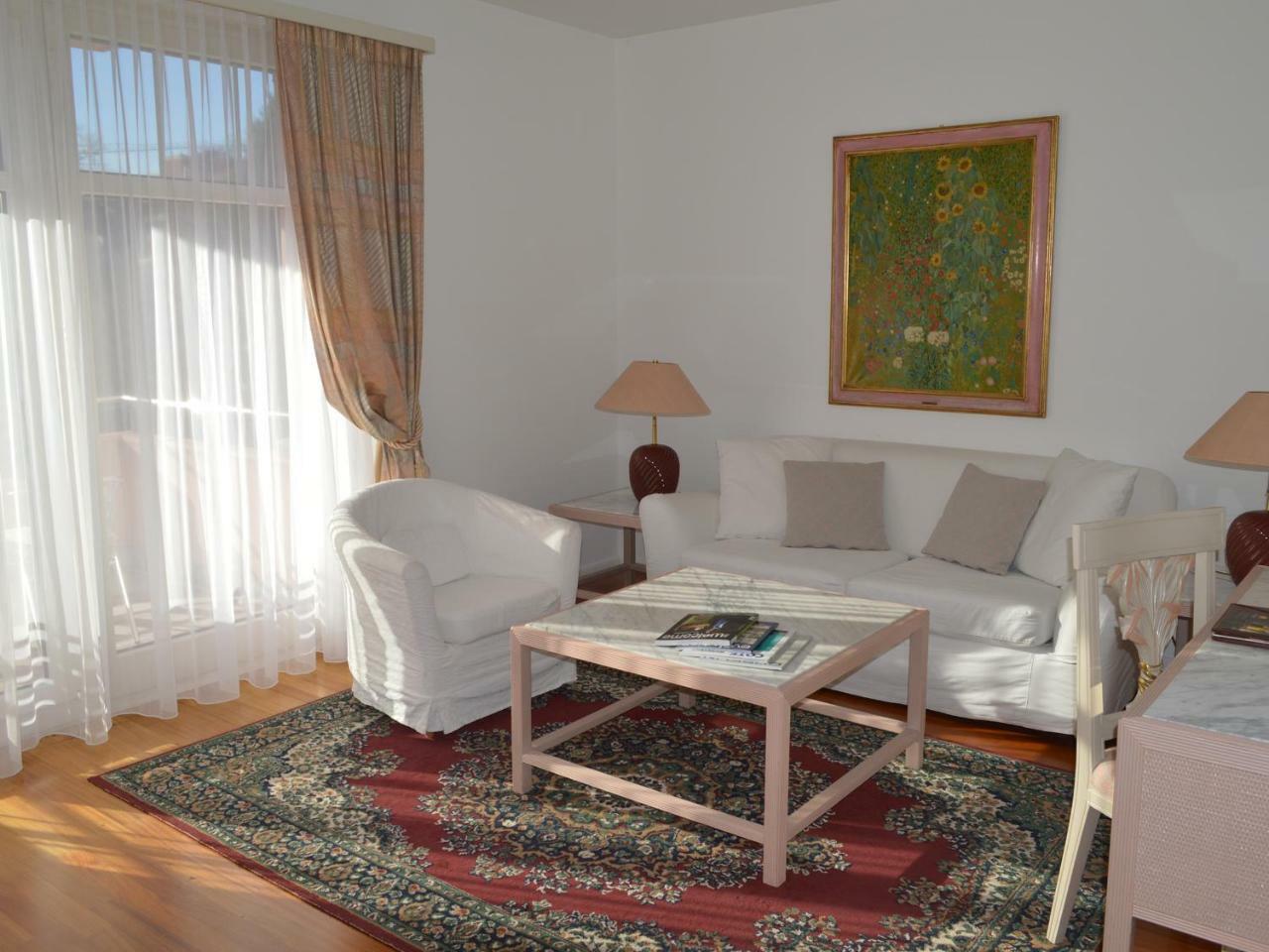 Hotel Sassa Y